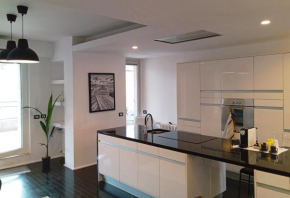 FrenzHouse - Terraced Apartment close to Rho Fiera and San Siro